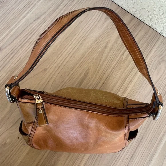Fossil Tan Leather Shoulder Bag - Picture 6 of 14